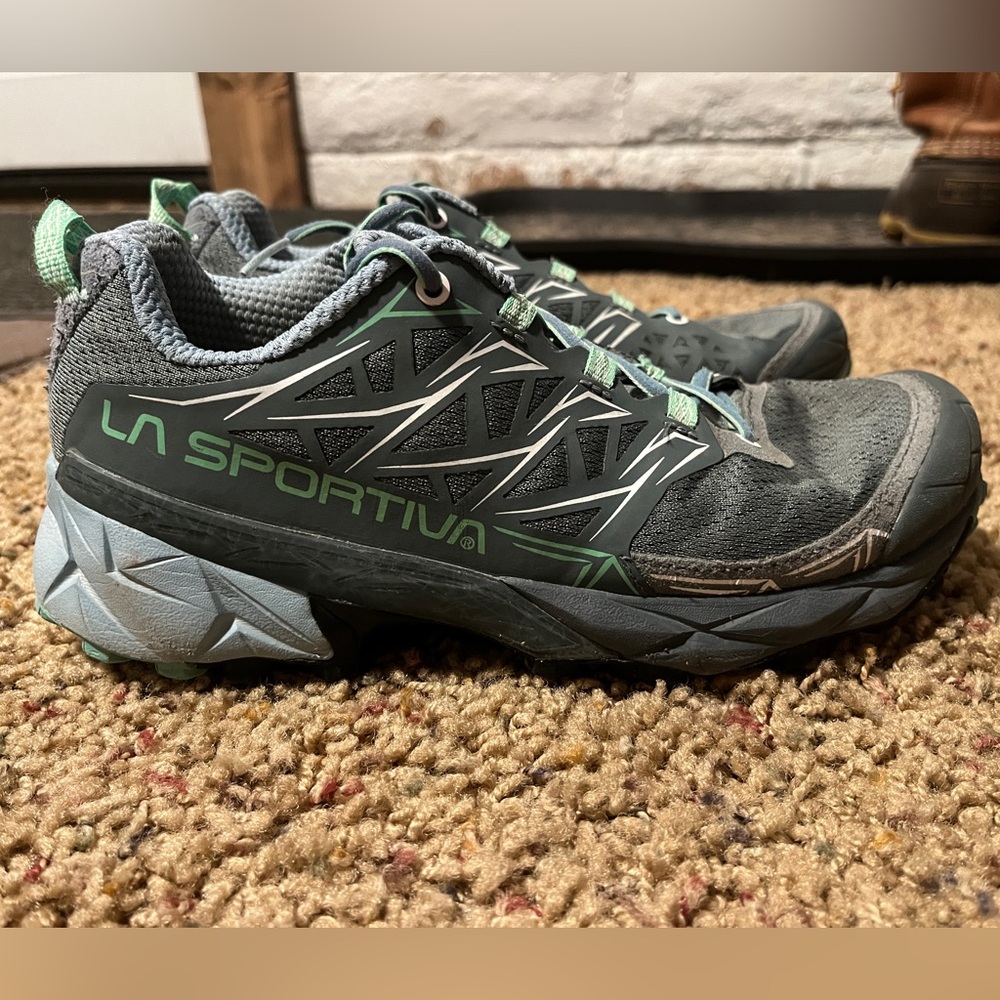 La Sportiva Akyra trail runner W6